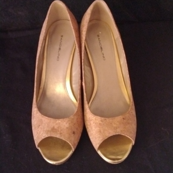 Bandolino gold peep toe pump - Picture 7 of 9